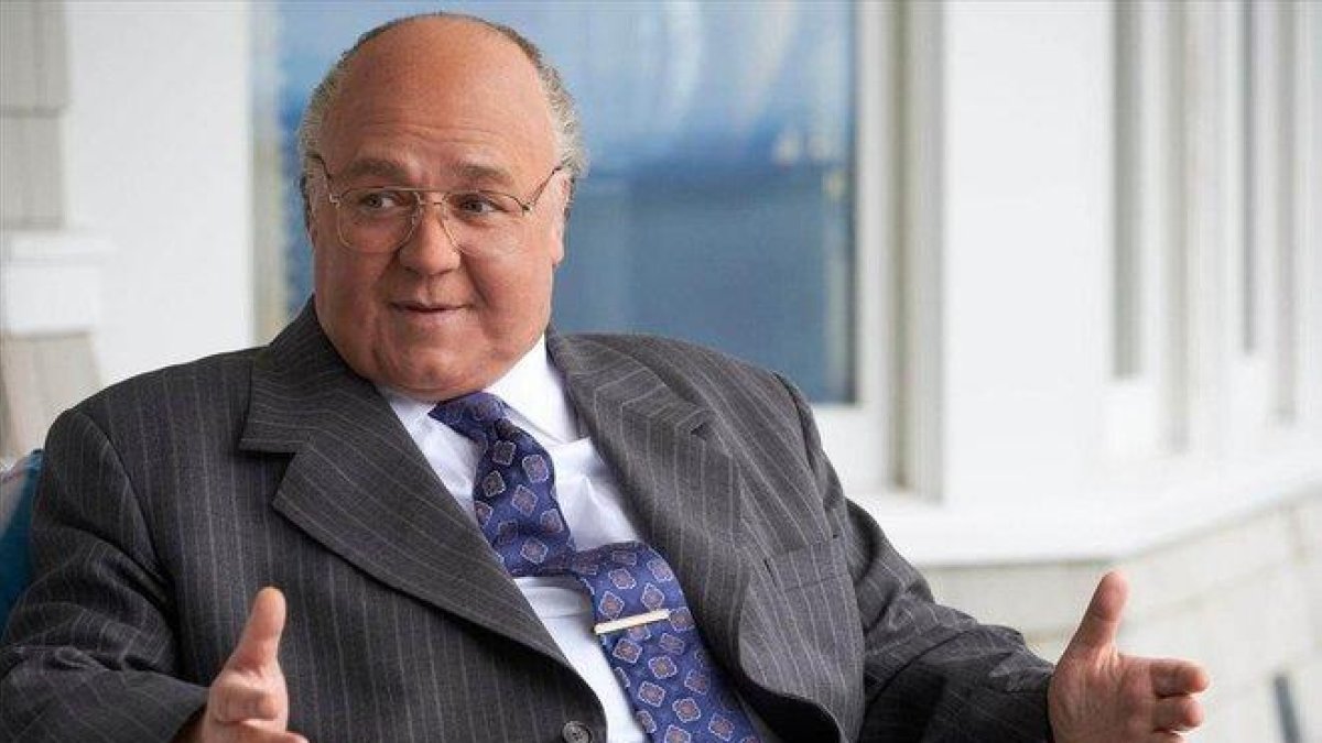 Russell Crowe, caracterizado como Roger Ailes, en La voz más alta.-EL PERIÓDICO