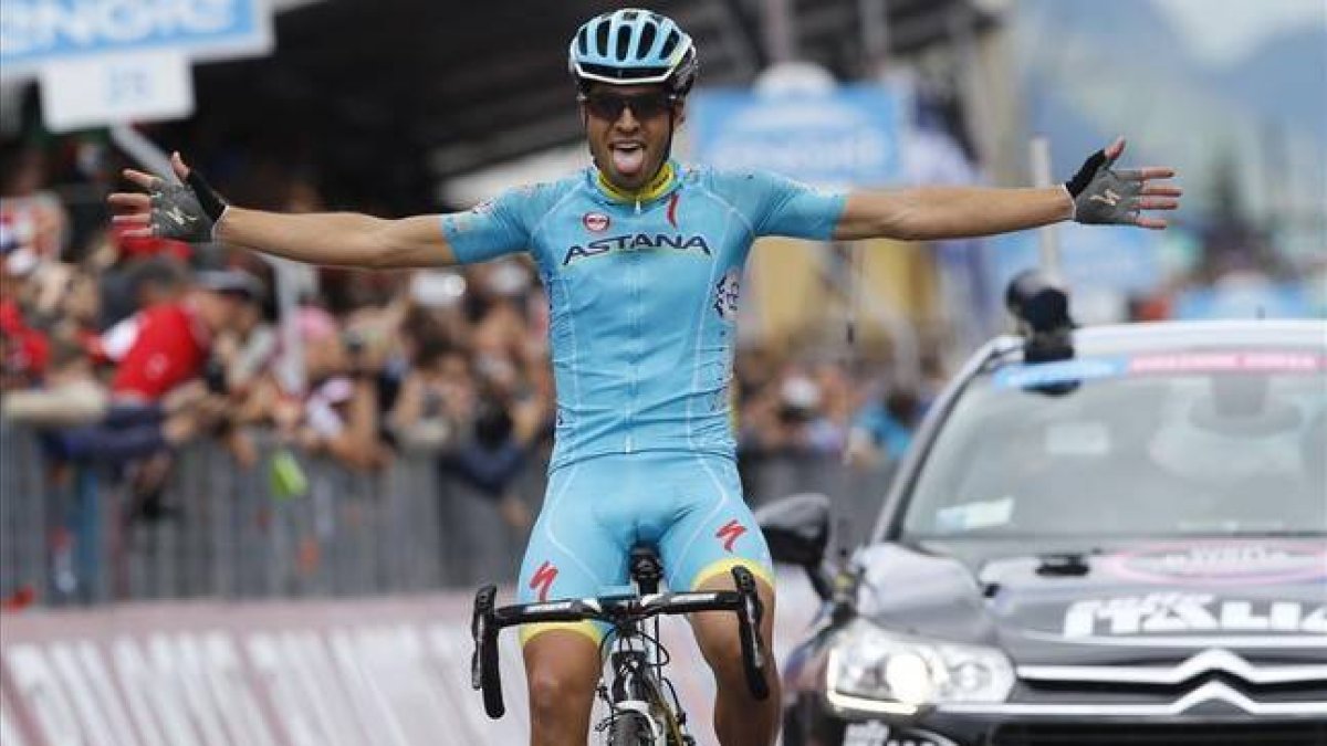 Mikel Landa triunfa en la etapa reina del Giro.-Foto: AFP / LUK BENIES