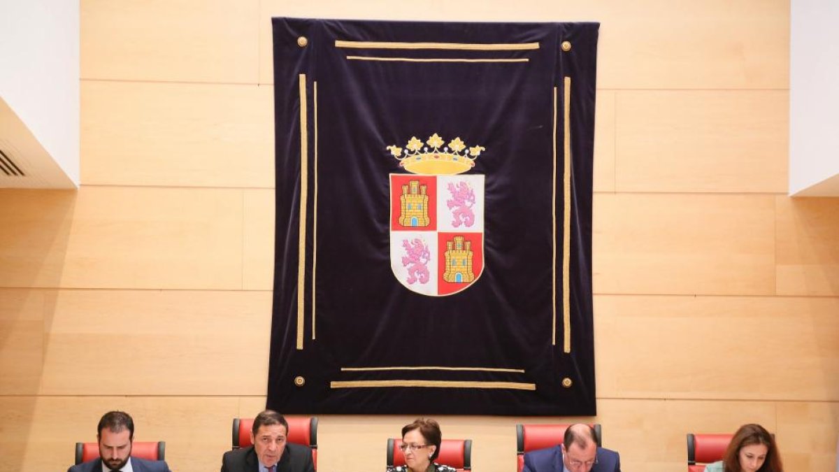 Comparecencia del consejero de Sanidad, Antonio María Sáez Aguado, a solicitud de los grupos parlamentarios del PSOE y Ciudadanos, para informar sobre las listas de espera quirúrgica, consultas de especialistas y pruebas diagnósticas.-ICAL