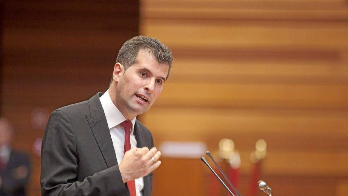 Luis Tudanca en un momento de su intervención.-Pablo Requejo