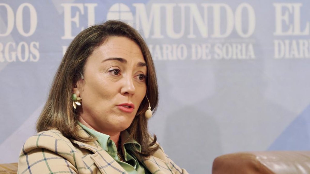 La consejera de Movilidad y Transformación Digital, María González Corral, en el Club de Prensa de El Mundo de Valladolid.- PHOTOGENIC