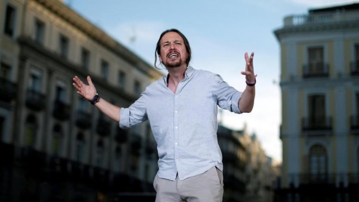Pablo Iglesias en la concentración a favor de la moción en la Puerta del Sol (Madrid).-JUAN MEDINA