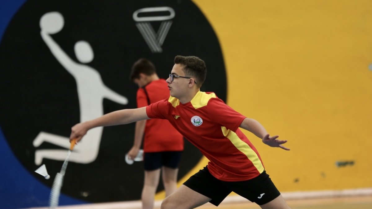Clausura de la competición de bádminton en Tordesillas. / E. M.