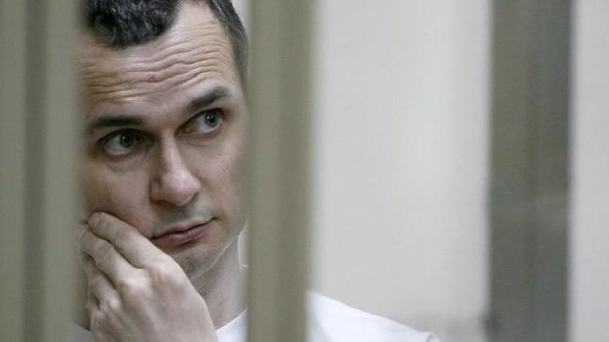 Oleg Sentsov, durante el juicio que se siguió contra él en Rostov-on-Don.-AFP / SERGEI VENYAVSKY