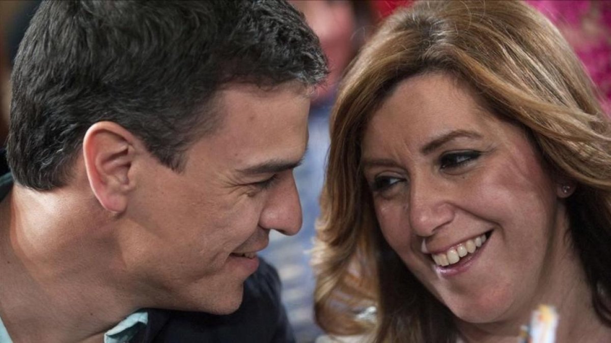 Pedro Sánchez y Susana Díaz, en marzo del 2015 durante un mitin en Vicar (Almería).-AFP