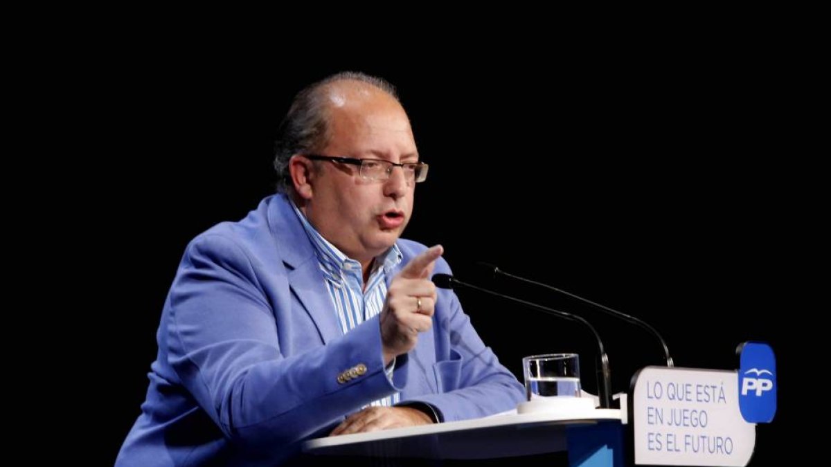 Eduardo Fernández en un acto del PP leonés-Ical