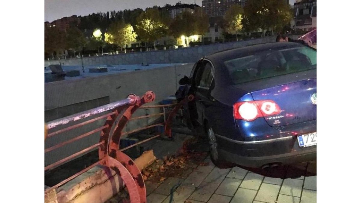 Imagen del vehículo abandonado.-Bomberos de Valladolid