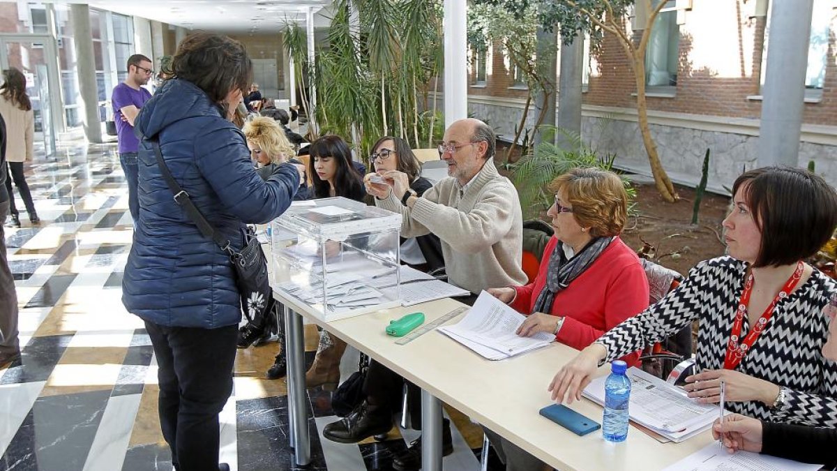 Mesas electorales.