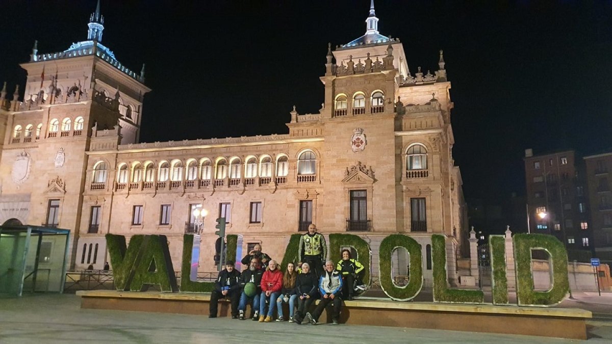 La  delegación canaria disfrutará de Pingüinos en Valladolid. - EM