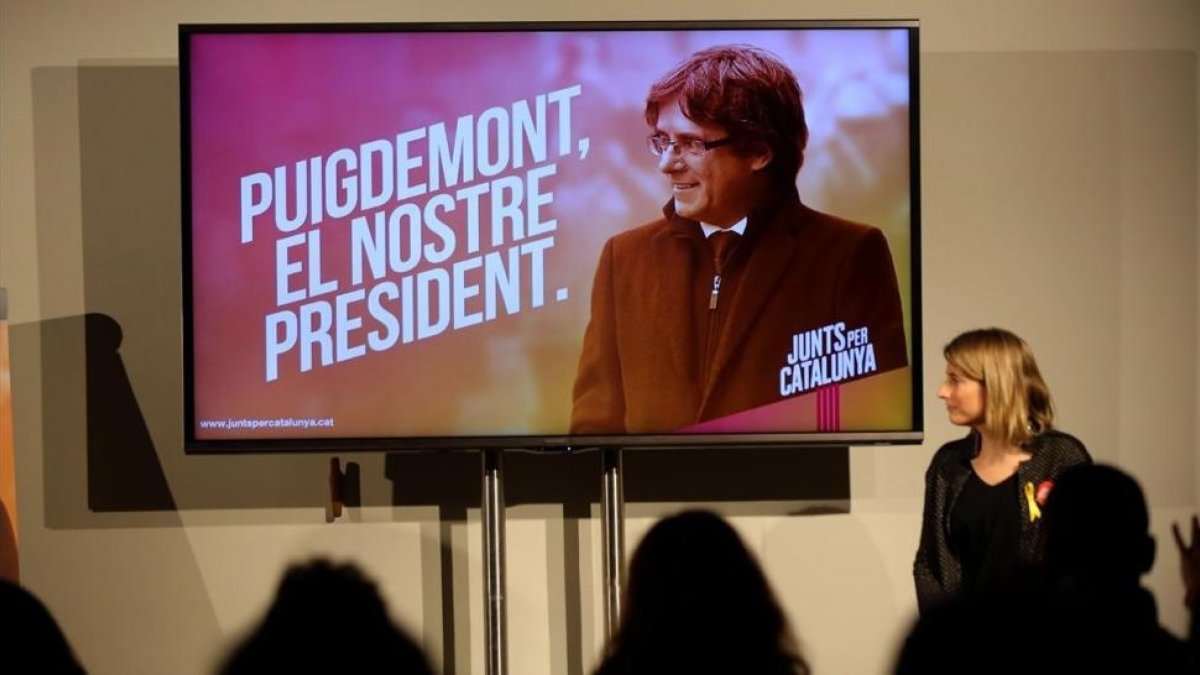 El cartel electoral de Junts per Catalunya-/ DANNY CAMINAL