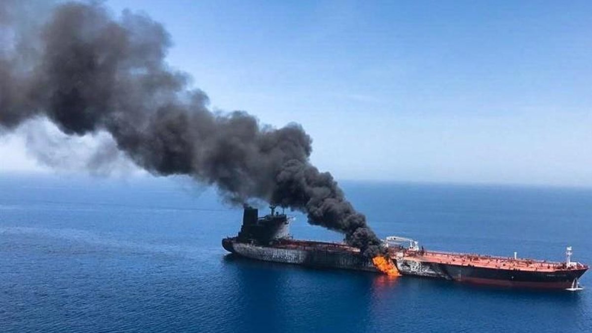 Ataque a un buque petrolero en el Golfo de Omán.-EFE