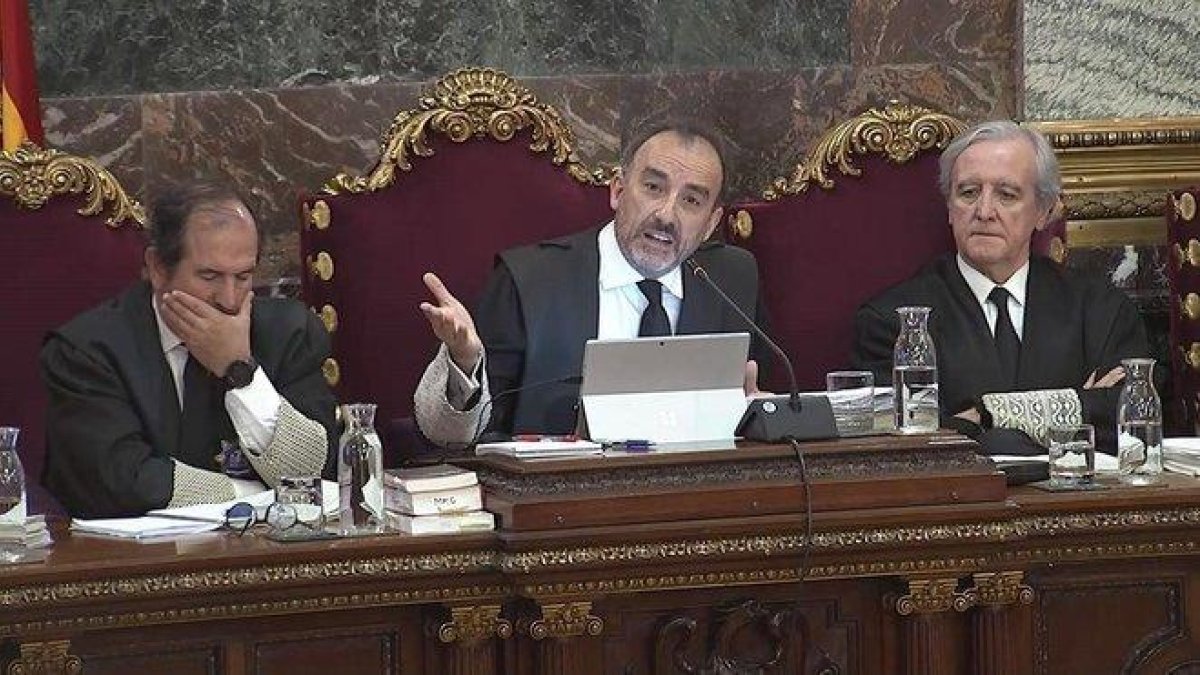 El tribunal que juzga a los líderes del procés, presidido por Manuel Marchena.-EFE / TRIBUNAL SUPREMO