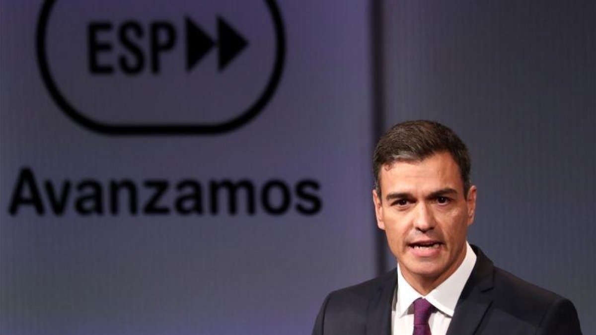 Pedro Sánchez durante una conferencia de prensa.-SERGIO PEREZ