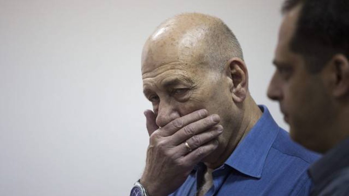 El exprimer ministro israelí Ehud Olmert en los juzgados en Jerusalén.-Foto: POOL / EFE / HEIDI LEVINE