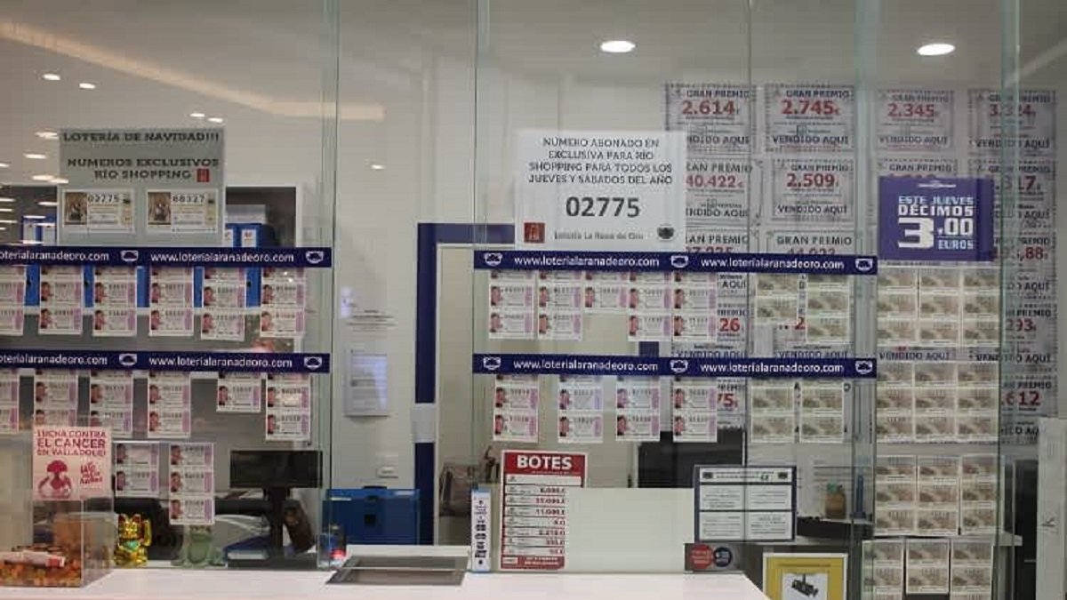 Administración de Lotería 'La Rana de Oro' de Río Shopping en Valladolid.-E. M.