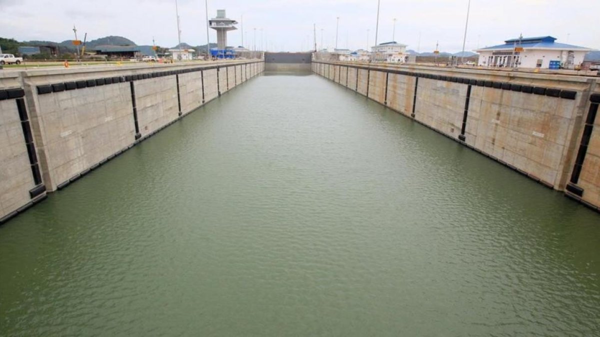 Vista general de las nuevas esclusas del Canal de Panamá.-Alejandro Bolivar