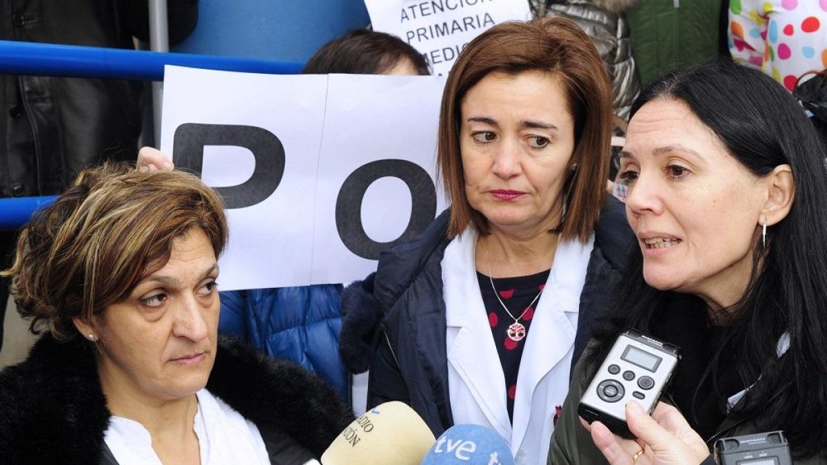 Las doctoras burgalesas que dimitieron por la sobrecarga de trabajo al sumarles guardias encabezarán la manifestación.-I. L. MURILLO