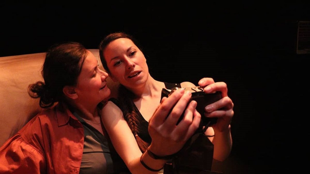 Aldana Herrera y Sheyla Niño en el montaje de Essere Colpito. | RATPILOT