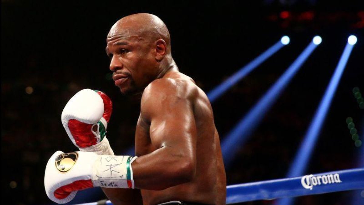 Foto del boxeador Floyd Mayweather en el ring.-