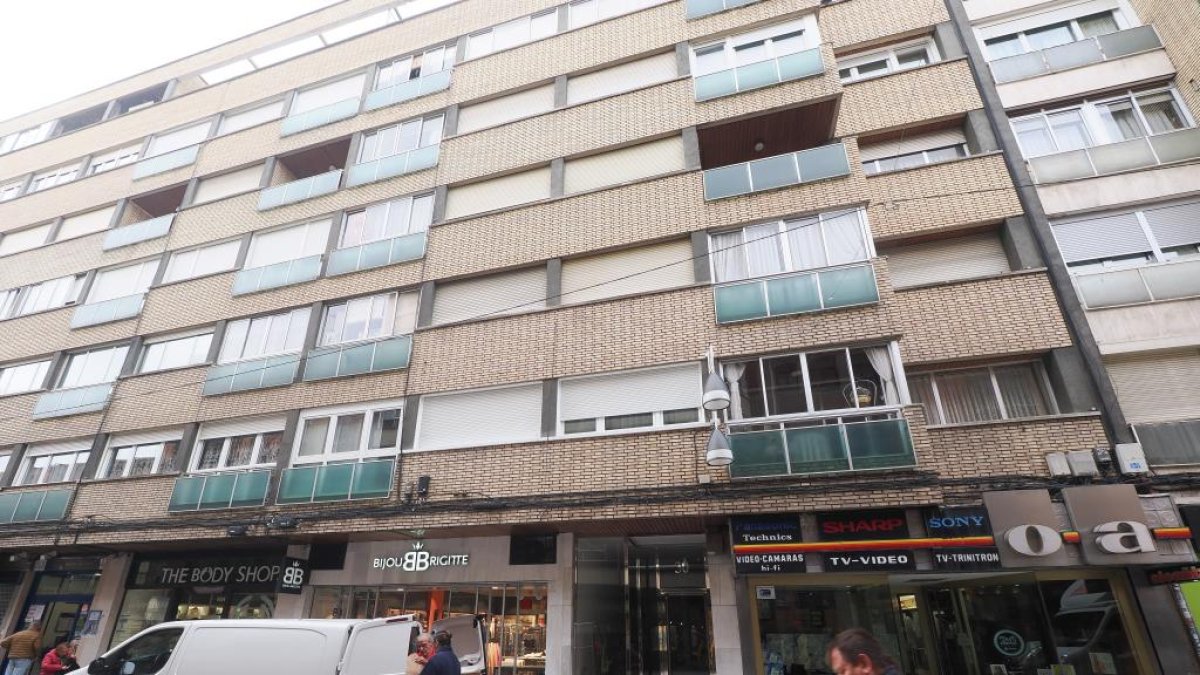 Edificio de la calle Mantería en el que se produjo el incendio.- PHOTOGENIC