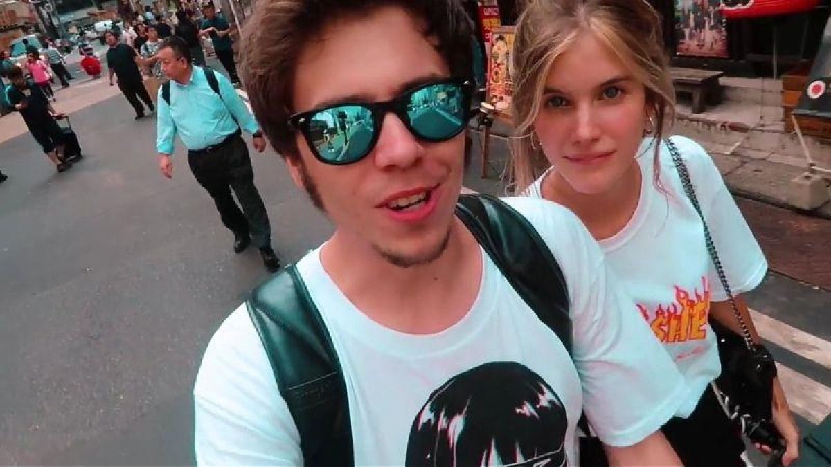 El Rubius presenta a su novia Irina Isasia en un vídeo en Japón.-EL RUBIUS (YOUTUBE)