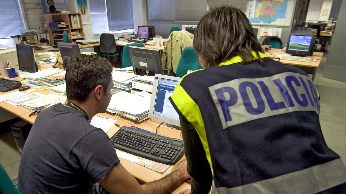 Unida de Delitos Informáticos del Cuerpo Nacional de Policía.-E. M.