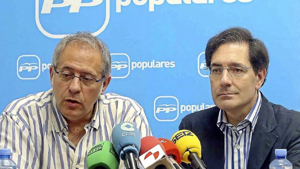 José Antonio Martínez Bermejo y Jesús Enríquez en una rueda de prensa.-Ical