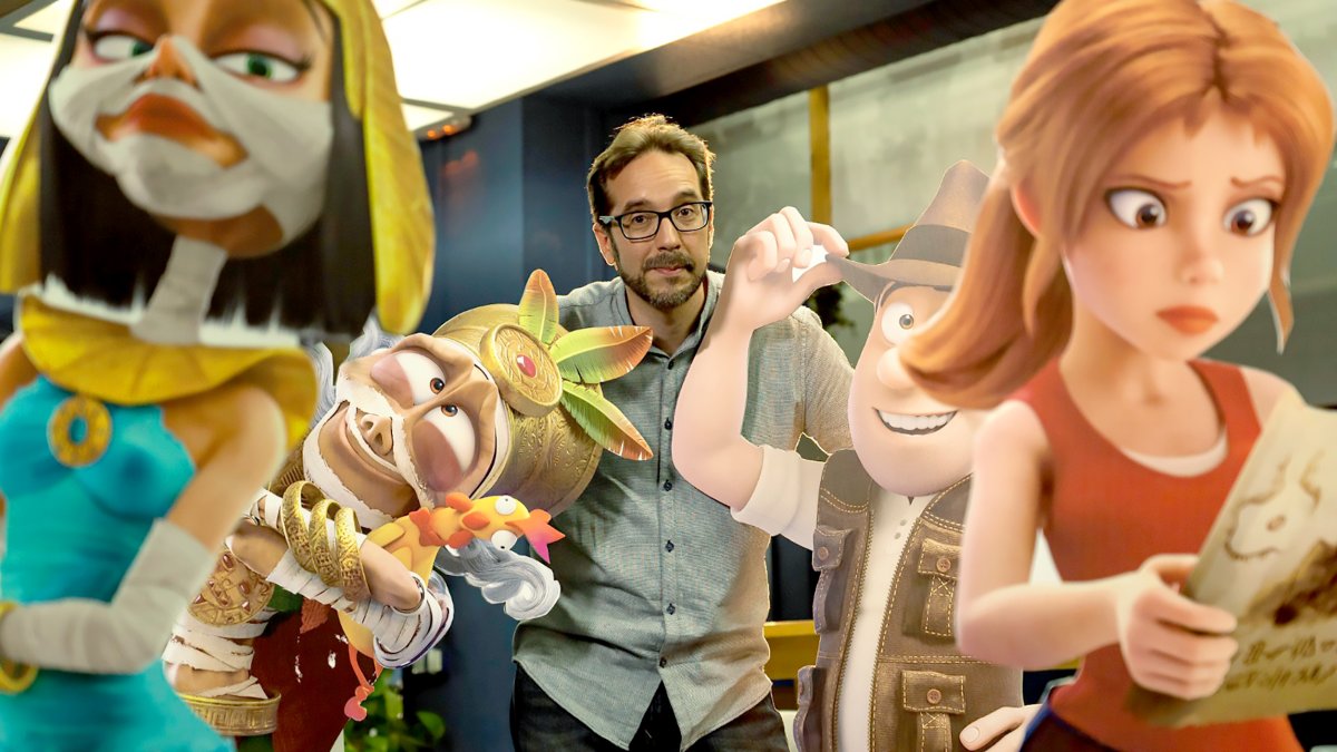 El director de ‘Tadeo Jones’, el vallisoletano Enrique Gato, junto a los personajes principales de la cinta. -E.M.