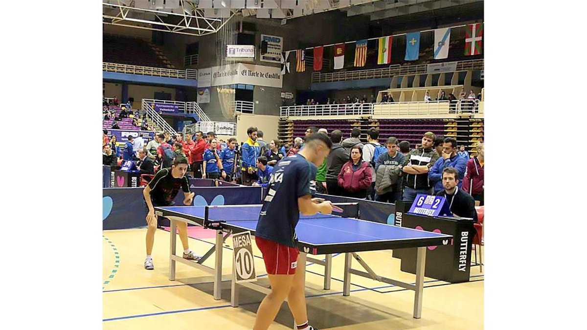 Partido de clasificación para la final disputado ayer en el Pisuerga.-E.M.