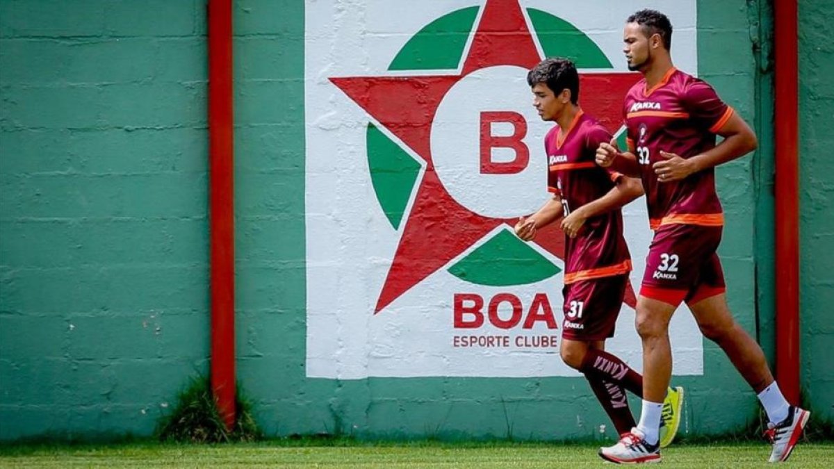 Bruno Fernandes, a la derecha, en una sesión de entrenamiento con su nuevo equipo.-REUTERS / ERWIN OLIVEIRA