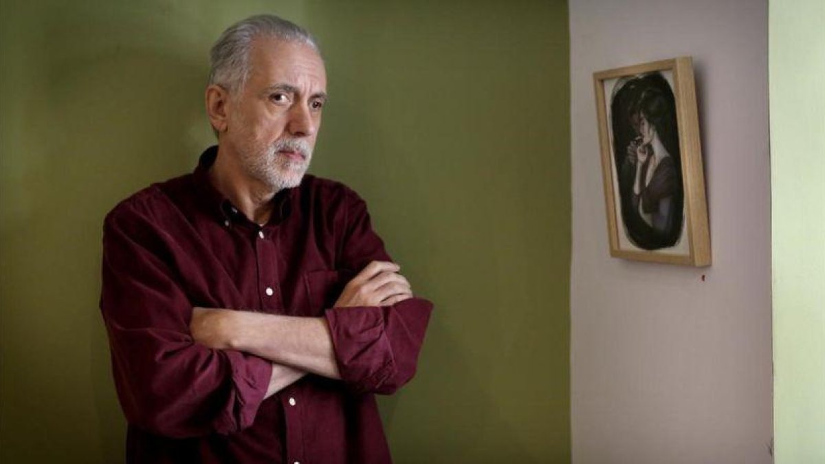 El cineasta Fernando Trueba, en la librería La buena vida de Madrid.-JOSÉ LUIS ROCA