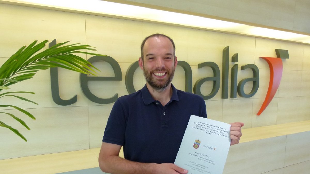 Aratz García ha utilizado la mecánica computacional para estudiar el comportamiento del hormigón. ECB