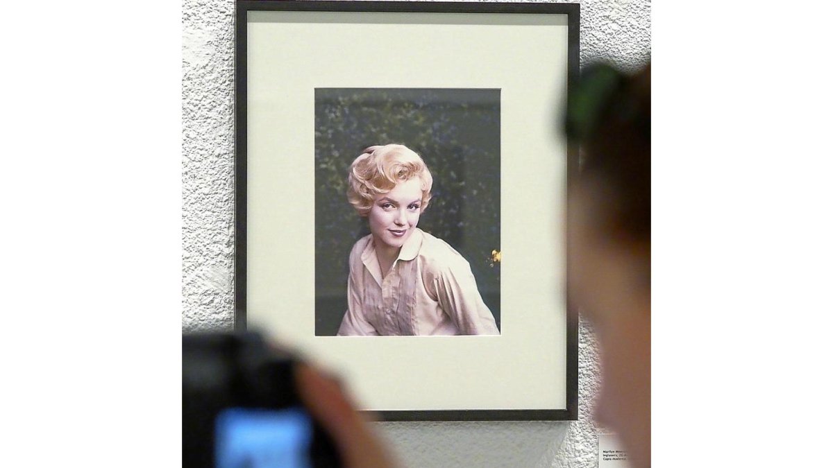 Las salas de exposiciones se suman con la muestra fotográfica de Milton H. Greene (Pasión), la pintura de Cuadrado Lomas (Francesas) o con las aventuras de Corto Maltés (Revilla).-photogenic