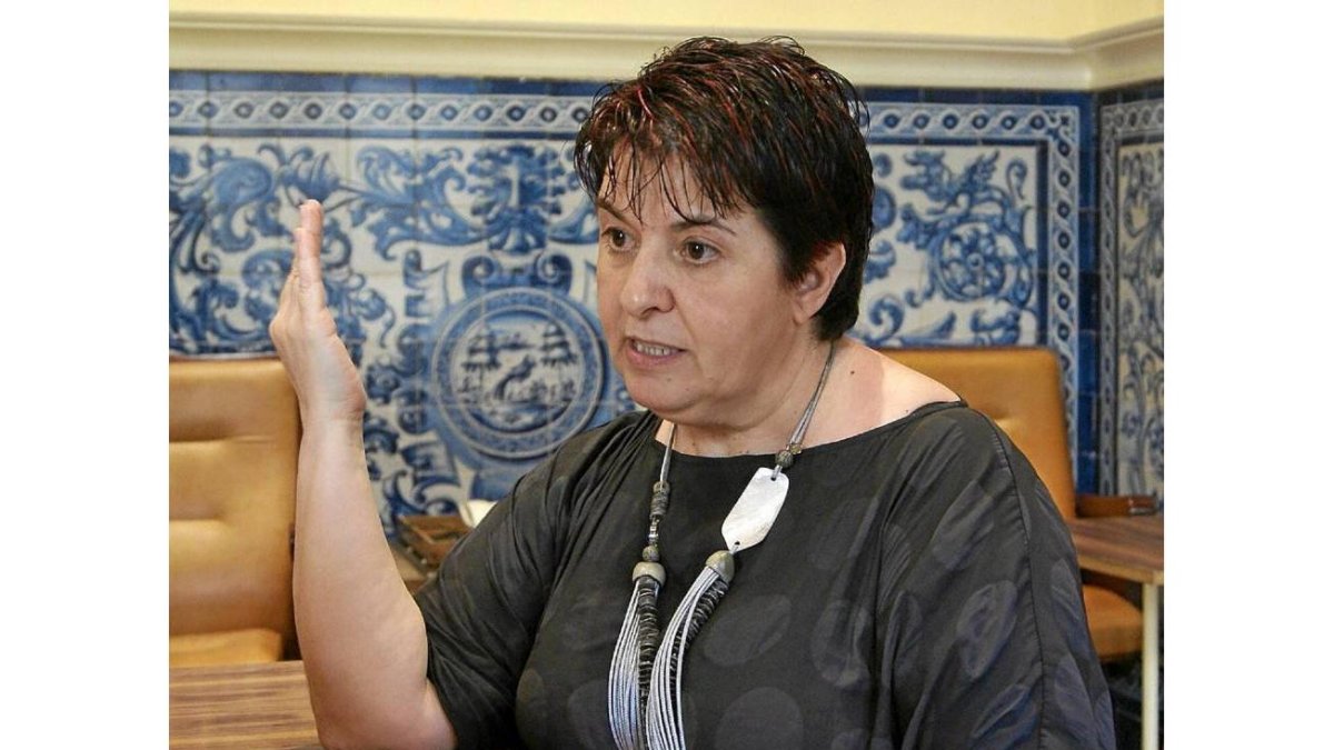 Clara Luquero, alcandesa de Segovia, en una rueda de prensa-El Mundo