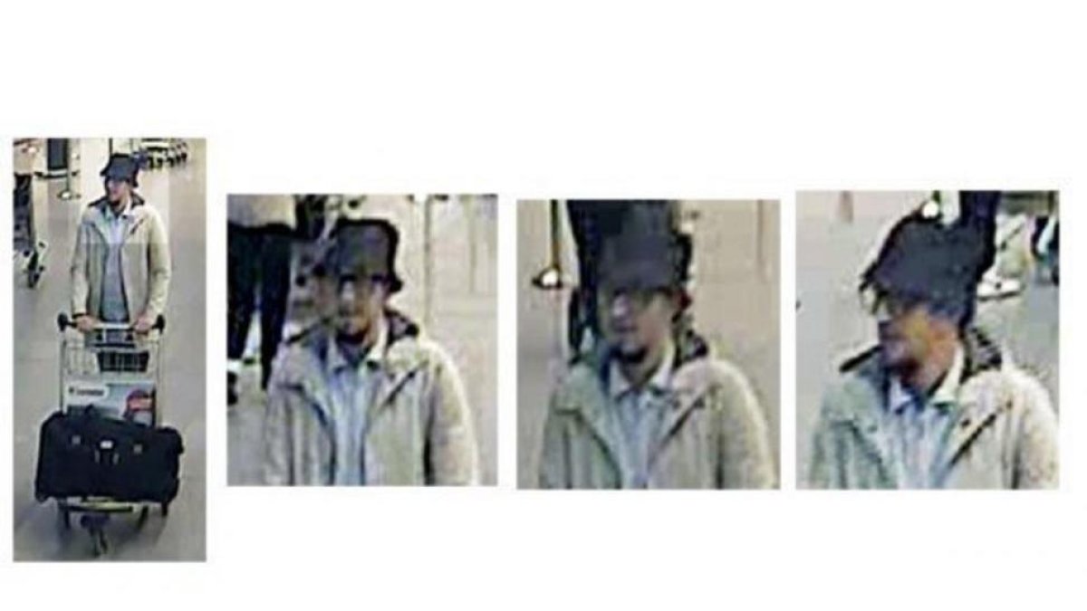 El terrorista del sombreo en el aeropuerto.-