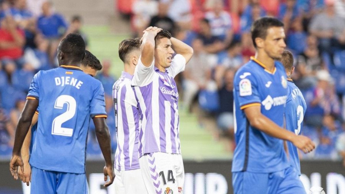 Alcaraz lamenta una ocasión fallada en el 0-0 liguero de Getafe.-LALIGA