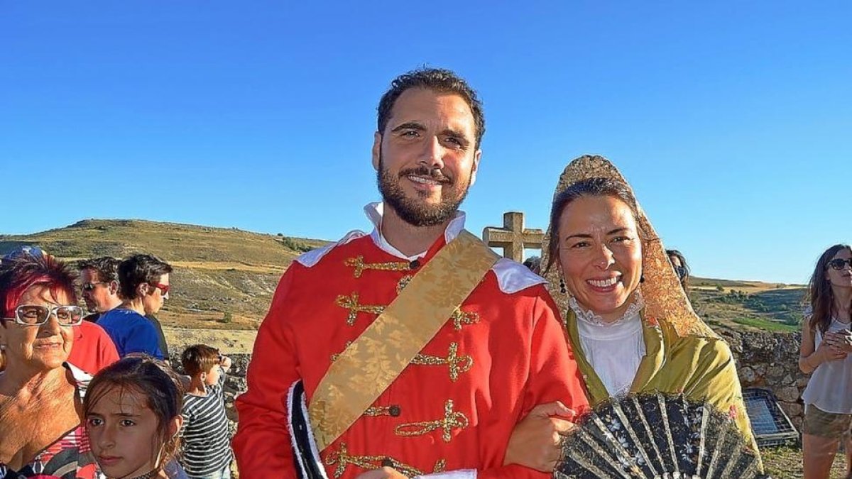 Los novios en la recreación de las bodas de El Empecinado del año pasado.-E.M.
