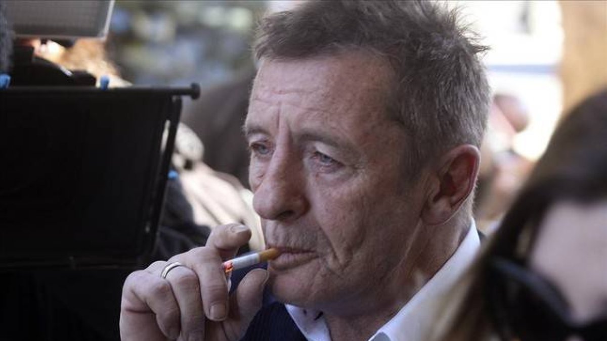Phil Rudd, exbatería de AC/DC, condenado a ocho meses de arresto domiciliario.-Foto: AP