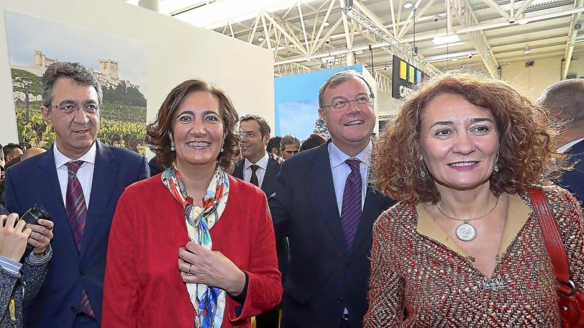 Martínez Majo, García Cirac, Antonio Silván y la alcaldesa de Ponferrada, Gloria Fernández Merao.-ICAL