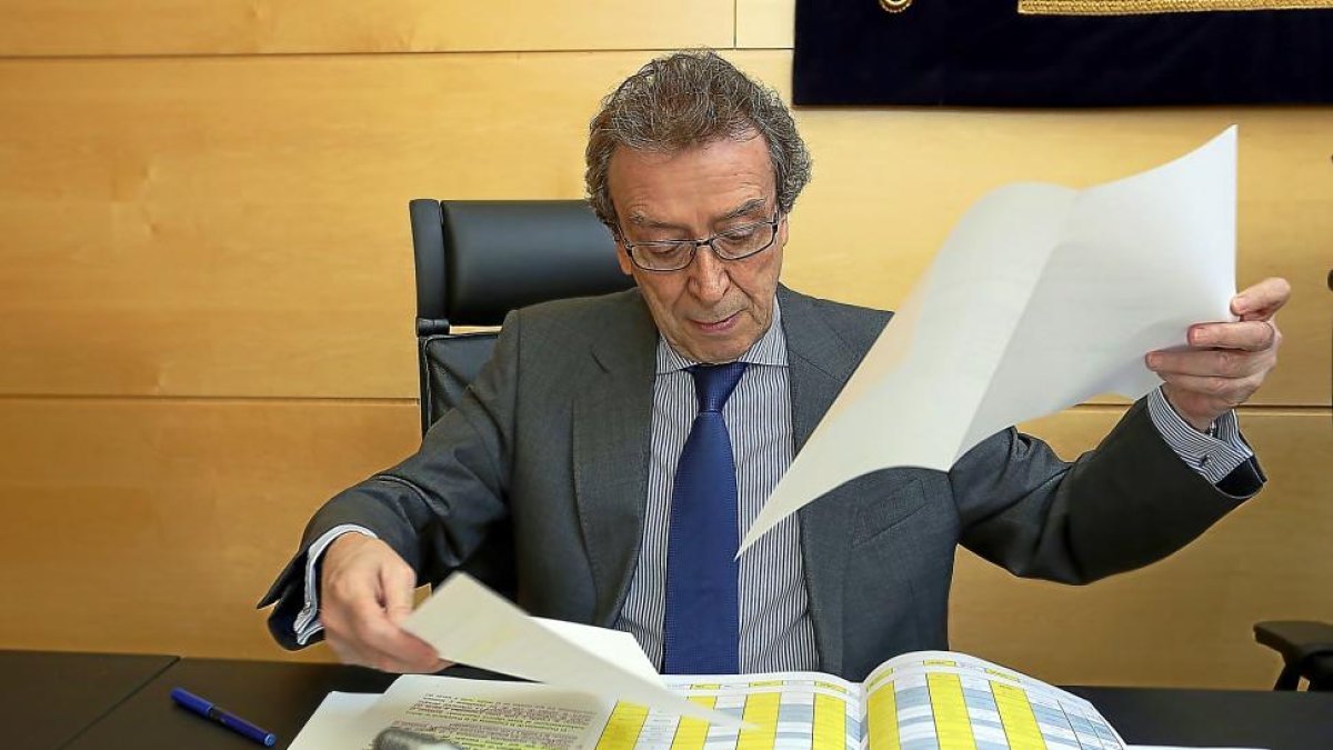 De Santiago-Juárez comparece ante la Comisión de Economía-ICAL