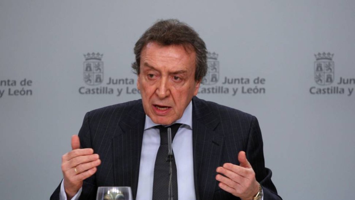 El consejero de la Presidencia y portavoz de la Junta, José Antonio de Santiago-Ical
