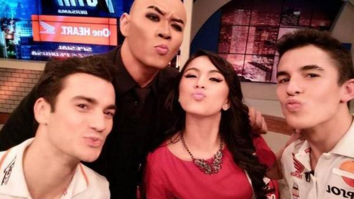 El bicampeón de MotoGP en el programa 'Hitam Putih'.-Foto: YOUTUBE