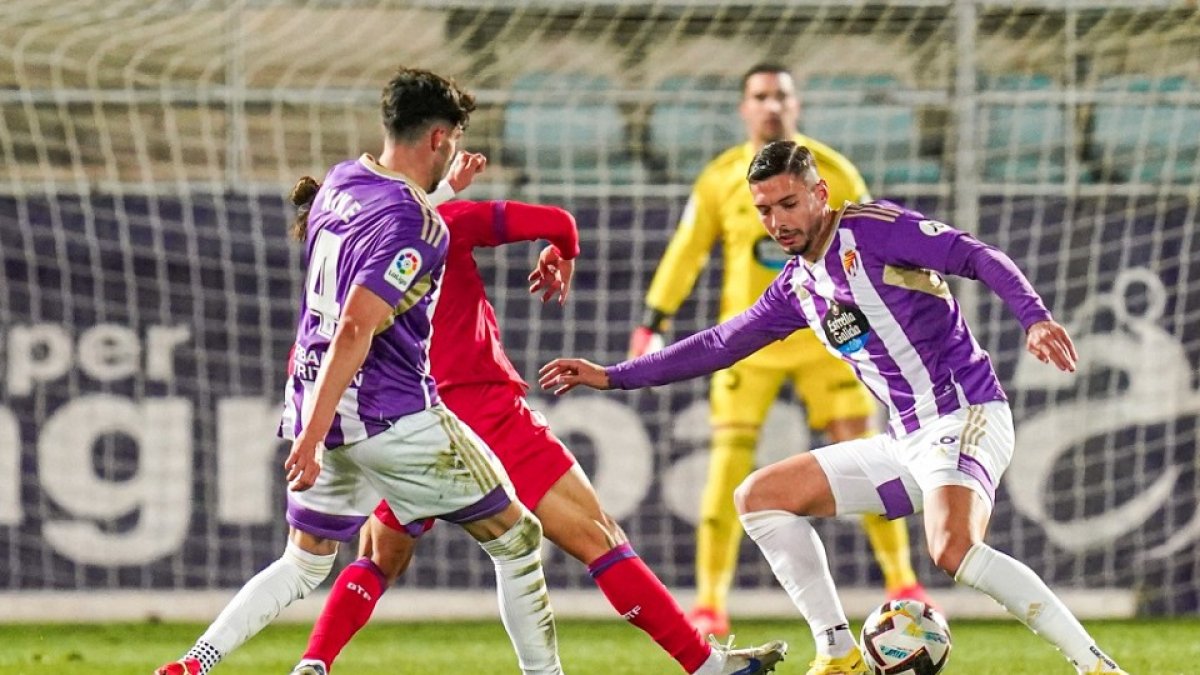Javi Sánchez, en el último duelo amistoso en Palencia ante e Getafe. IÑAKI SOLA / RVCF