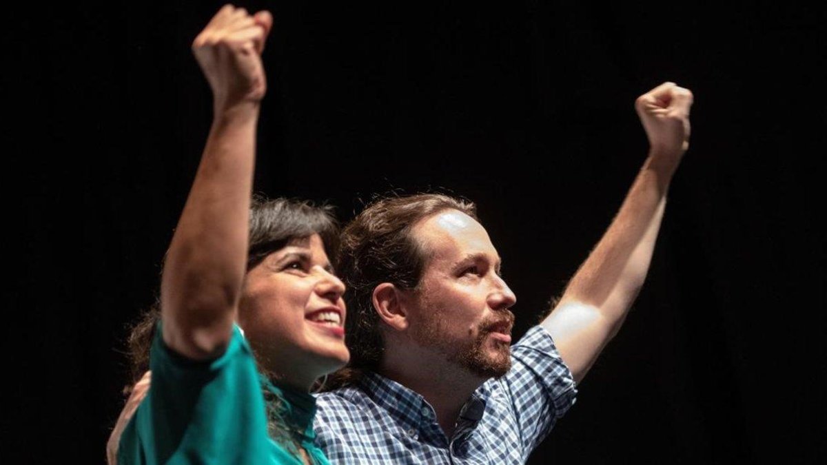 Pablo Iglesias junto a Teresa Rodríguez-RAÚL CARO