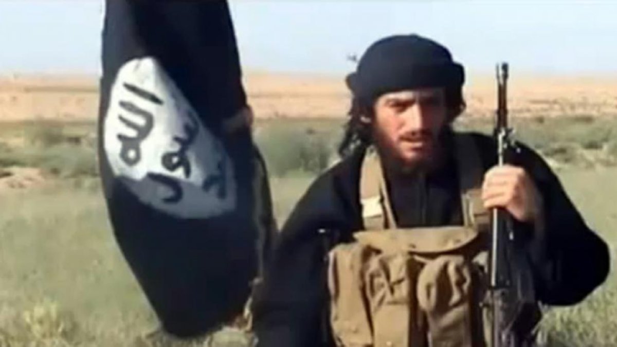 Abu Mohamed al Adnani, portavoz del Estado Islámico, en una imagen captada de un vídeo de Youtube.-AFP