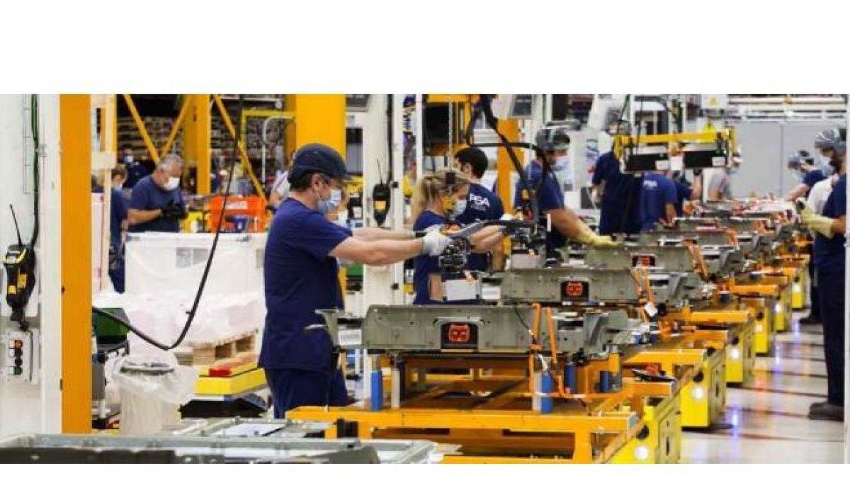 Fábrica de baterías eléctricas, en una imagen de archivo. E. M.