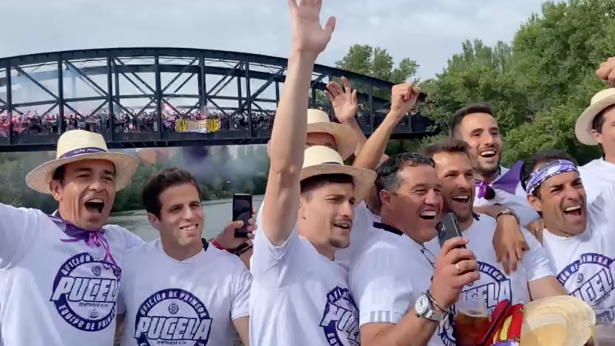 Celebración del ascenso en 'La Leyenda del Pisuerga'