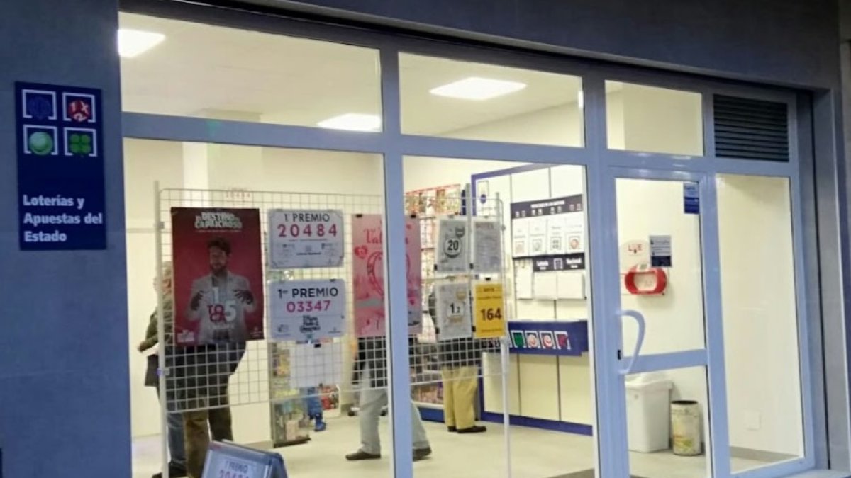 Administración de Lotería de la  calle La Mota, 1 de Valladolid.- E. M.