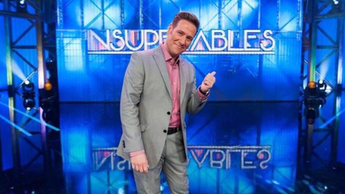 El humorista e imitador Carlos Latre, en el concurso 'Insuperables' (TVE-1).-Foto: RTVE