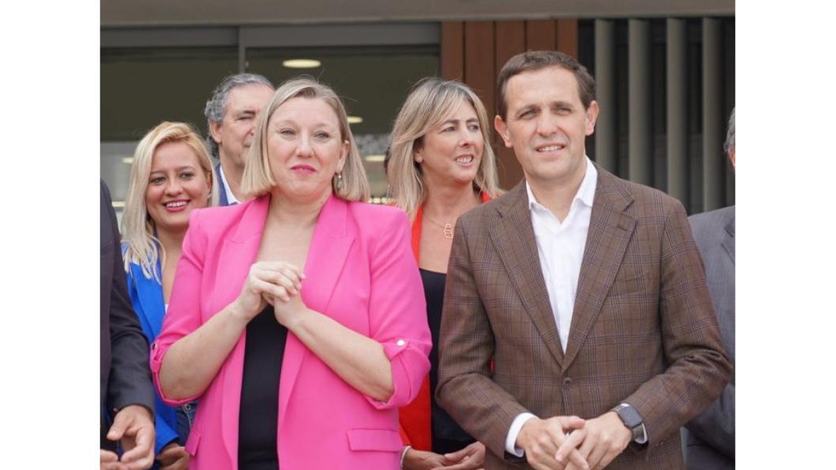 El presidente de la Diputación de Valladolid, Conrado Íscar, y la consejera Isabel Blanco - Diputación de Valladolid